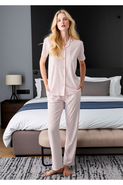 Kadın Pembe Düğmeli Gömlek Yaka Pijama Takımı - Kısa Kollu Çizgili Ev Giyim Takımı